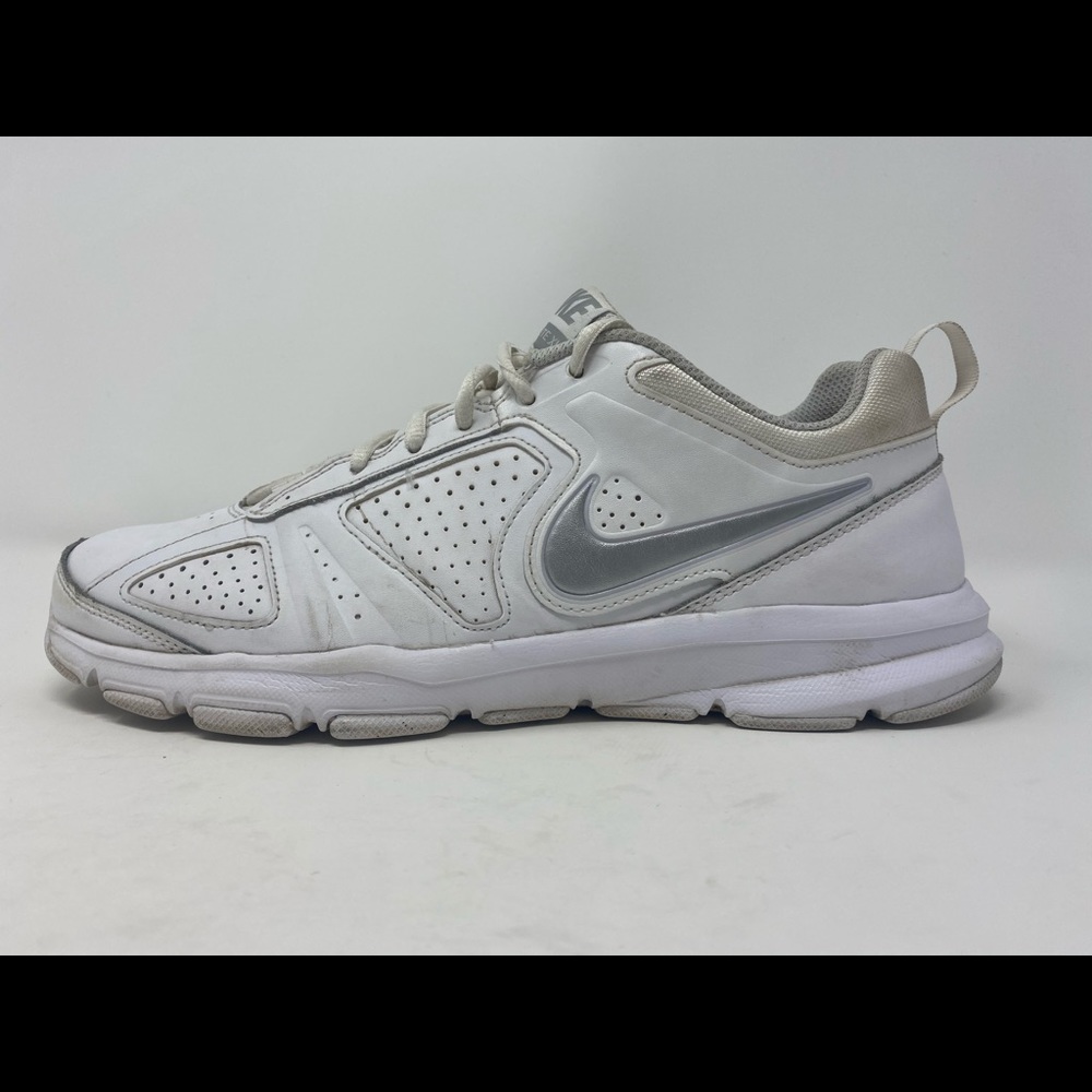 Nike T- Lite XI women’s size 11 all white